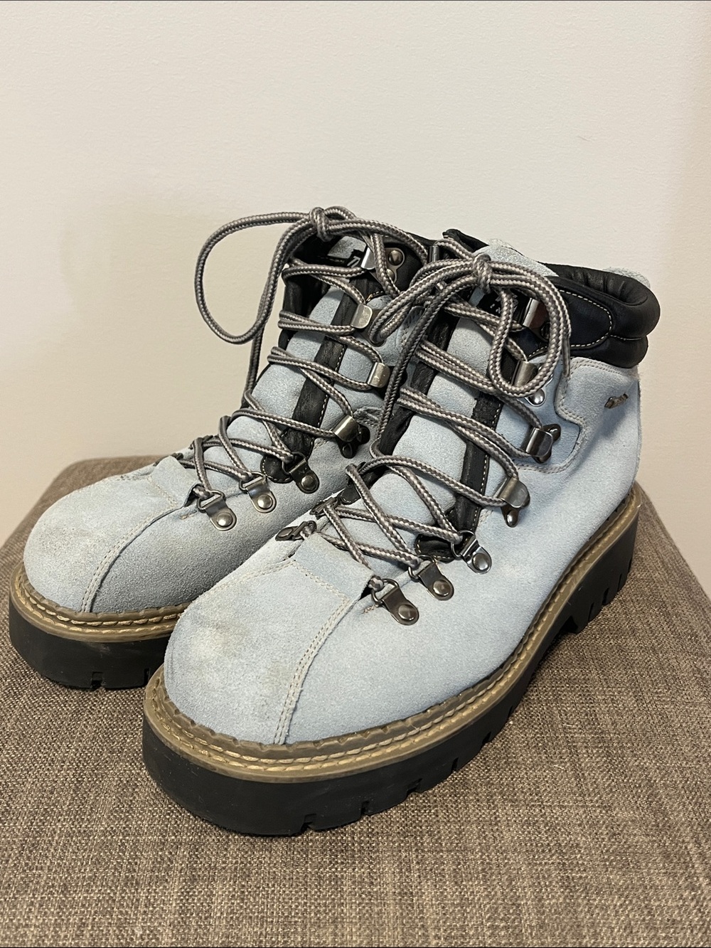 Greatland Thinsulate Suede Platform Hiking Boots